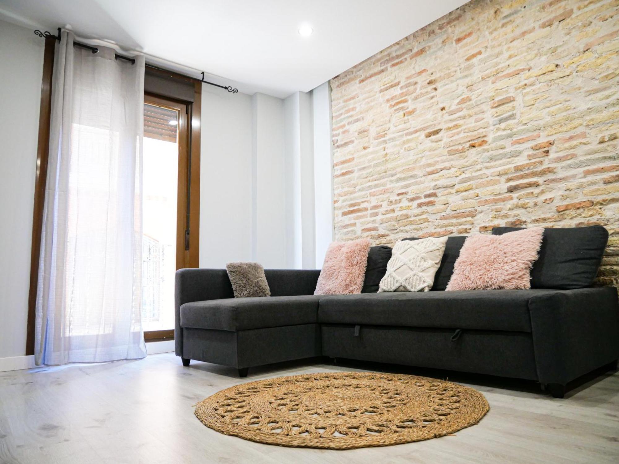 Espacioso Apartamento En El Centro De Pamplona Esterno foto