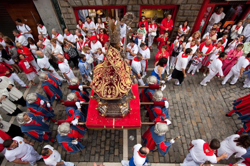 Espacioso Apartamento En El Centro De Pamplona Esterno foto